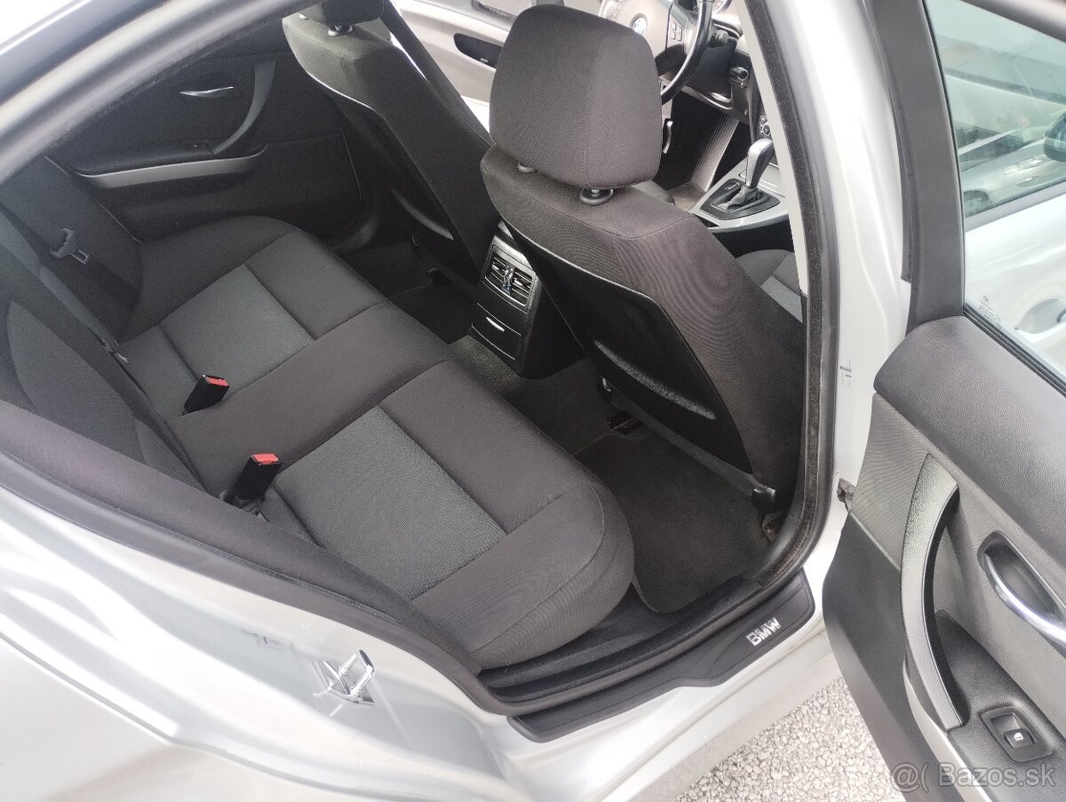 BMW Rad 3 320d A/T - 13