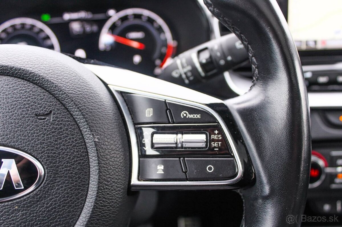 Kia XCeed 1.4 T-GDi Platinum A/T - 13