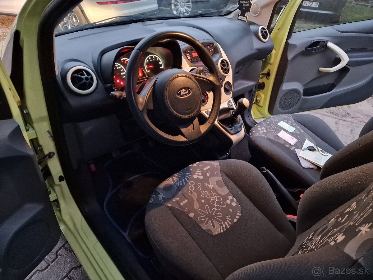 Ford Ka 1.2i Duratec 70k M5 Ambiente (benzín) - 13
