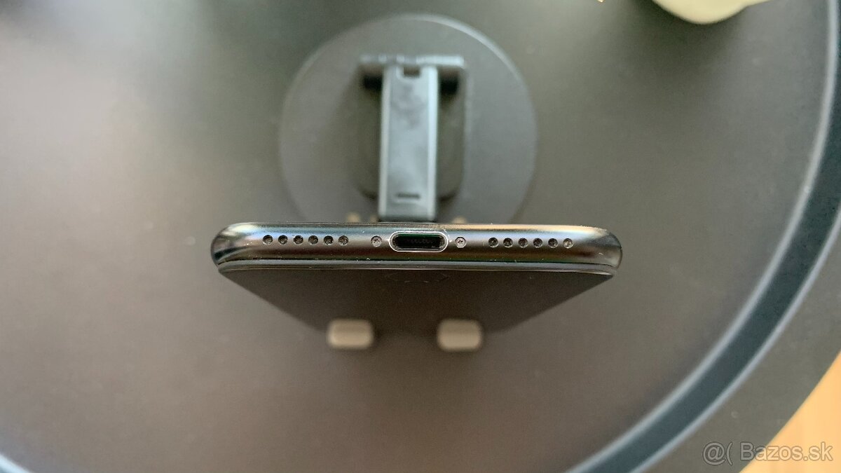 Apple iPhone SE 2020 iOS 26 - 13