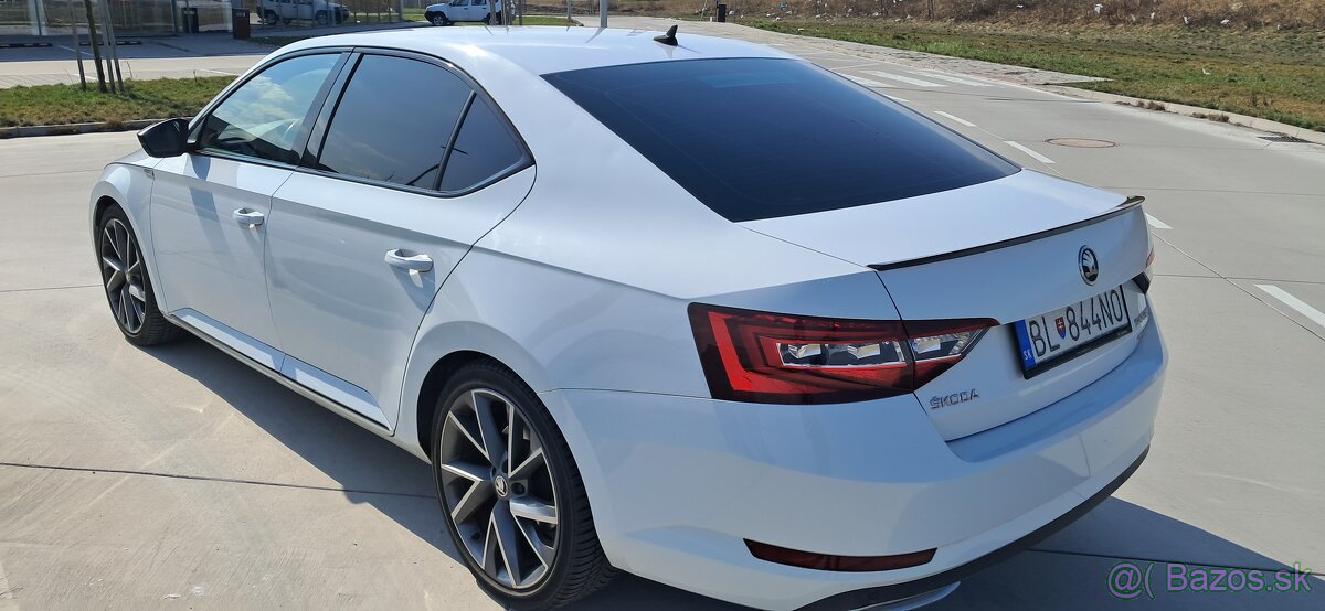 Predám Škoda Superb - 13