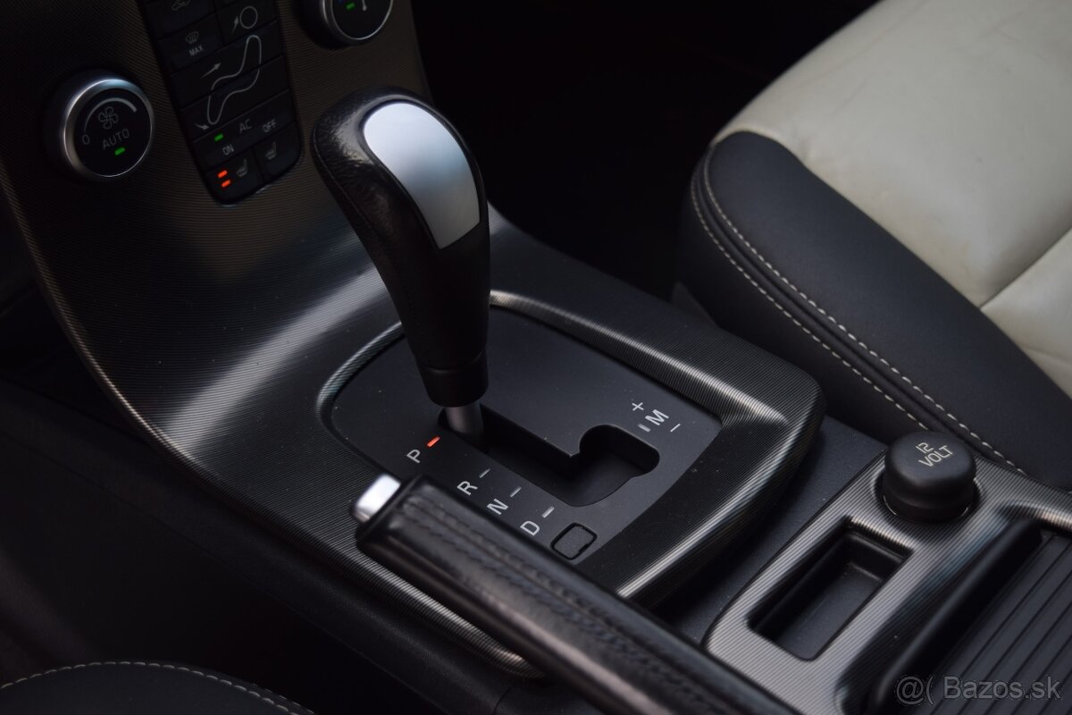 Volvo V50 D3 R-Design 2011 - 13