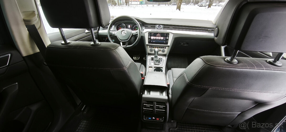 VW Passat Alltrack - 13