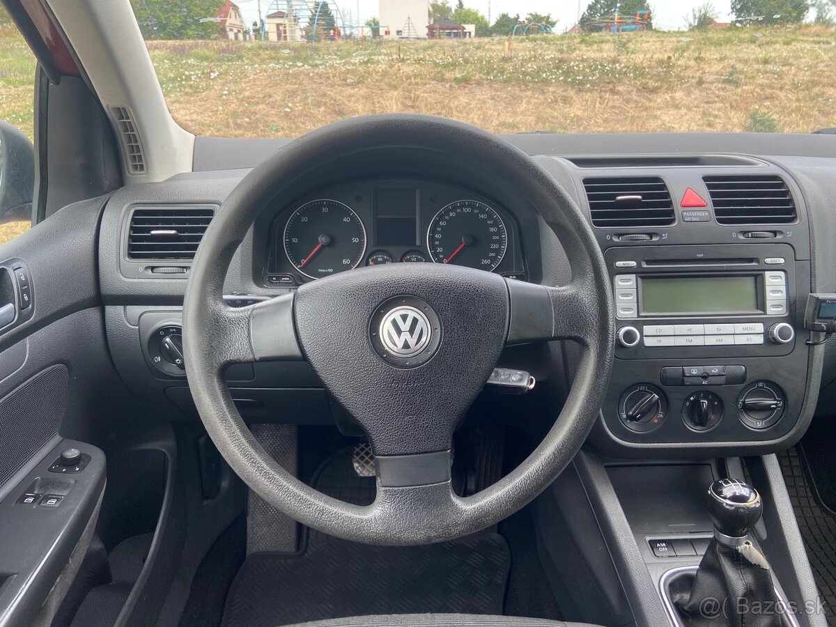 Golf V 1.9TDI Nová STK - 13