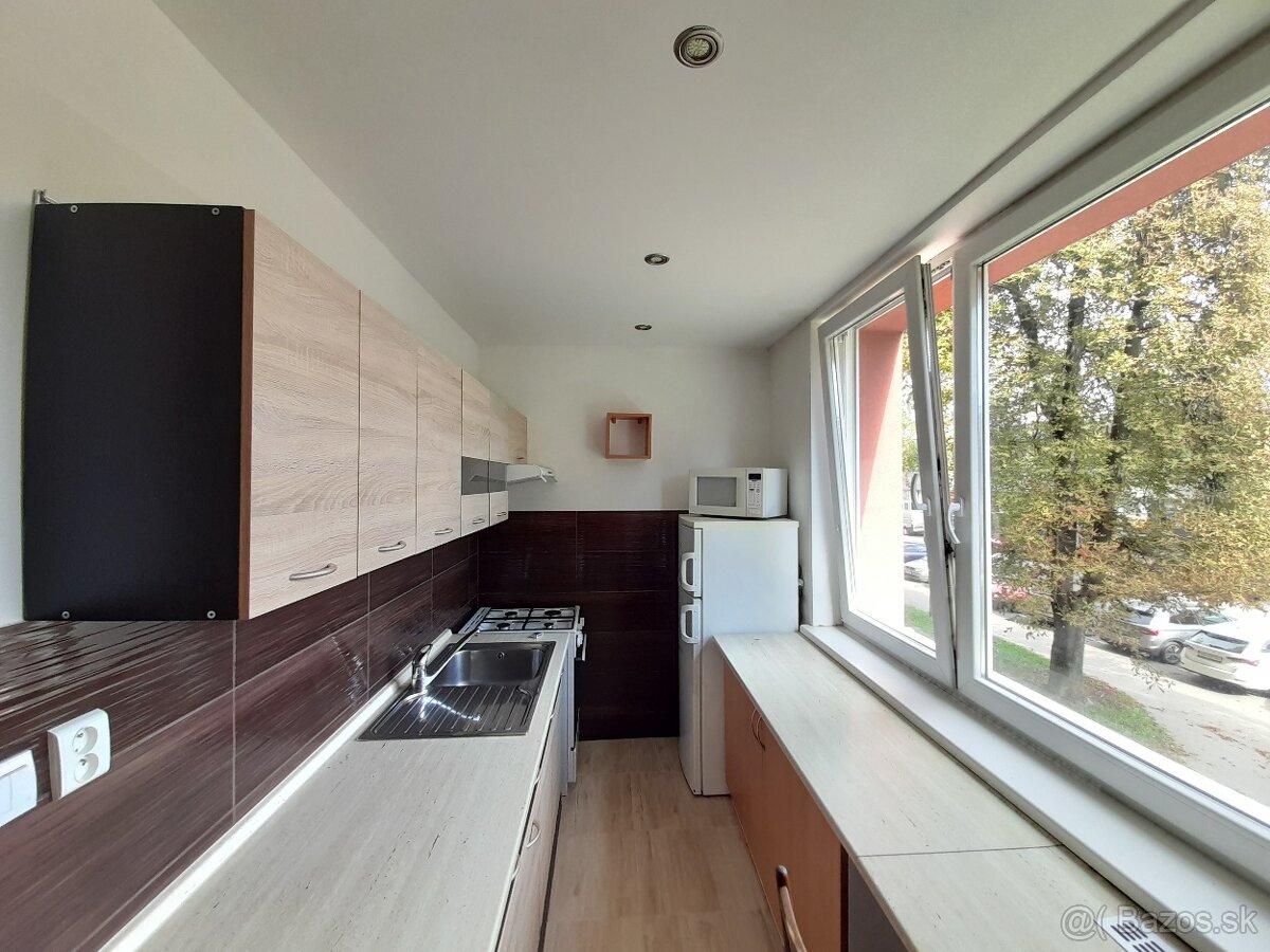 V ponuke na predaj 3 izbový byt, 66m2,Terasa, Humenská - 13