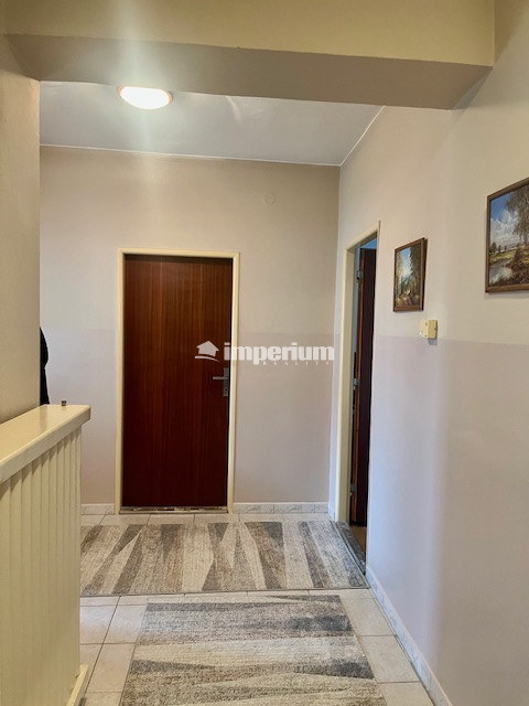 Na predaj 4 - izbový rodinný dom v obci Kalinkovo . - 13