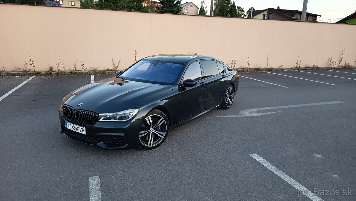 BMW M760Li - 13
