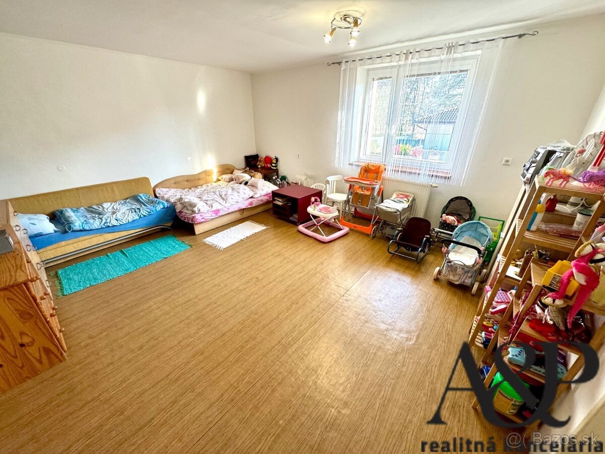 7 IZBOVÝ RODINNÝ DOM, POZEMOK 2717M2, PRIETRŽ, okr. SENICA - 13