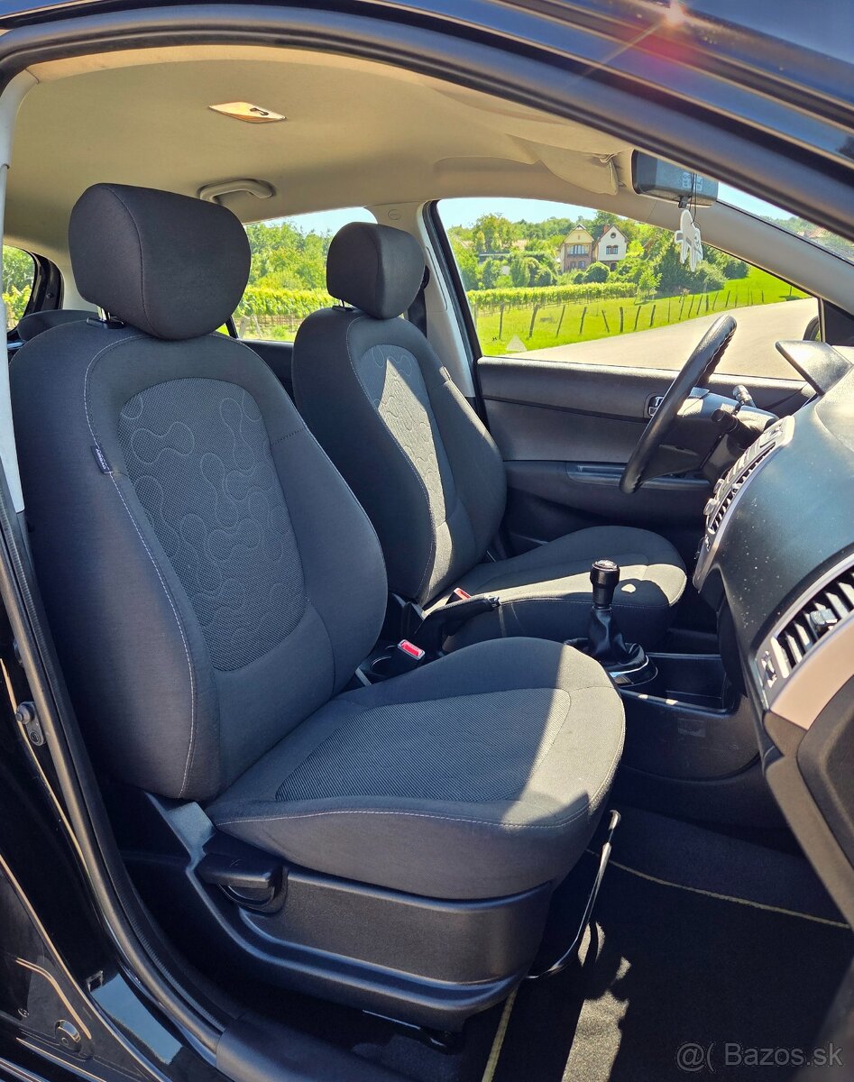 Hyundai i20 1.25 16V 57KW/77koní R.V.03/2012 - 13