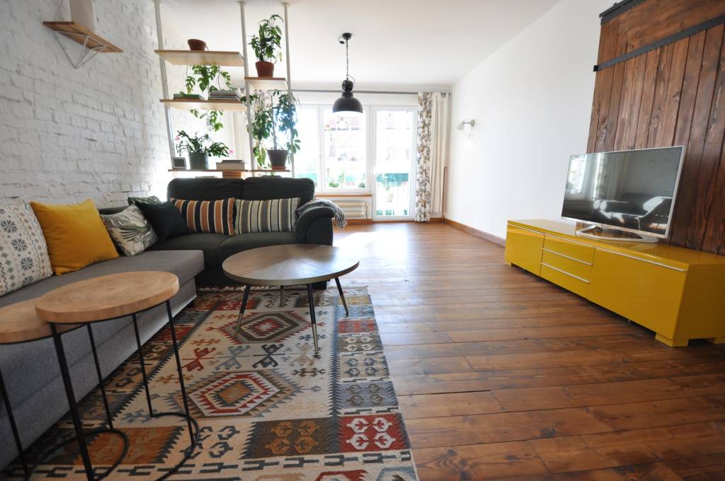 Jedinečný a priestranný 3-izbový byt s tehlovou atmosférou 9 - 13