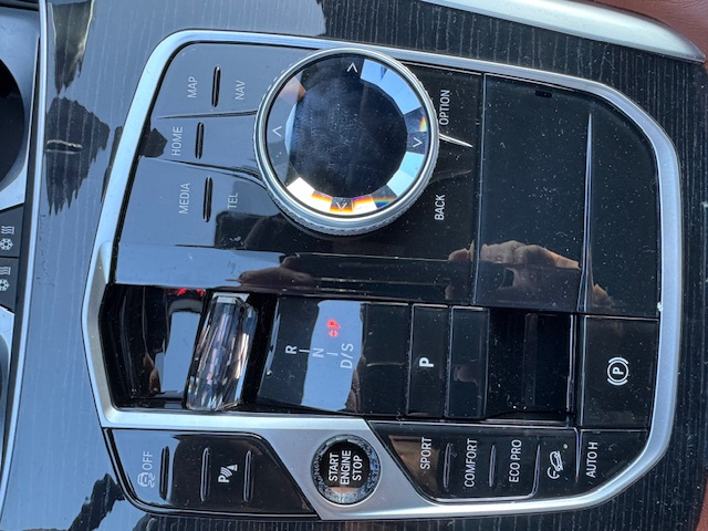 BMW X6 xDrive M60i mHEV A/T - 13