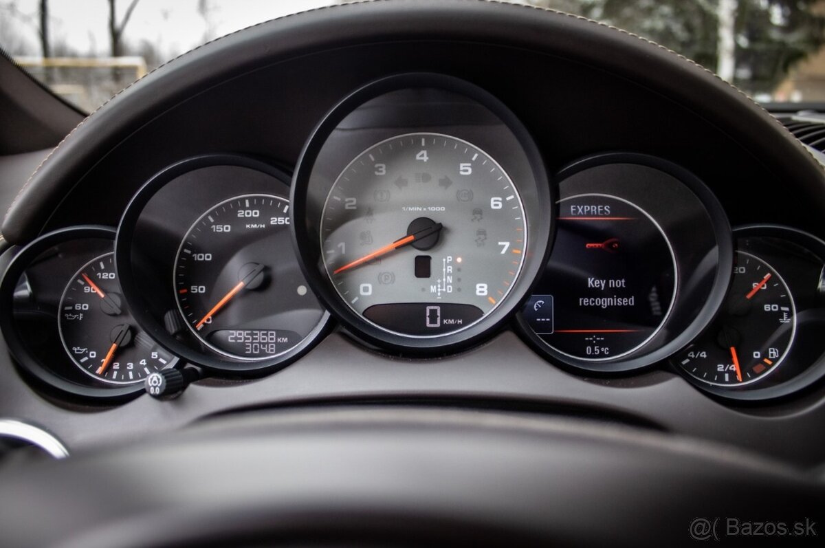 Porsche Cayenne S 4.8 Tiptronic S, 294kw, A8, 5d. - 13