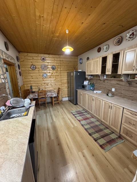 Kolesár reality predáva rodinný dom v obci Hidvégardó - 13