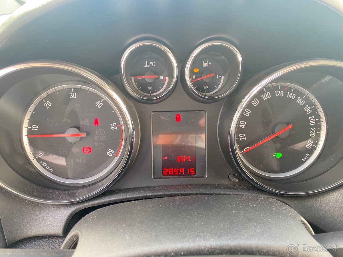 Opel Astra J - 13