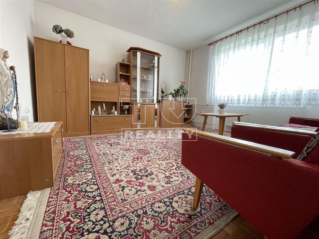 REZERVOVANÉ- Rodinný dom 312 m2 so 738 m2 záhradou vo... - 13