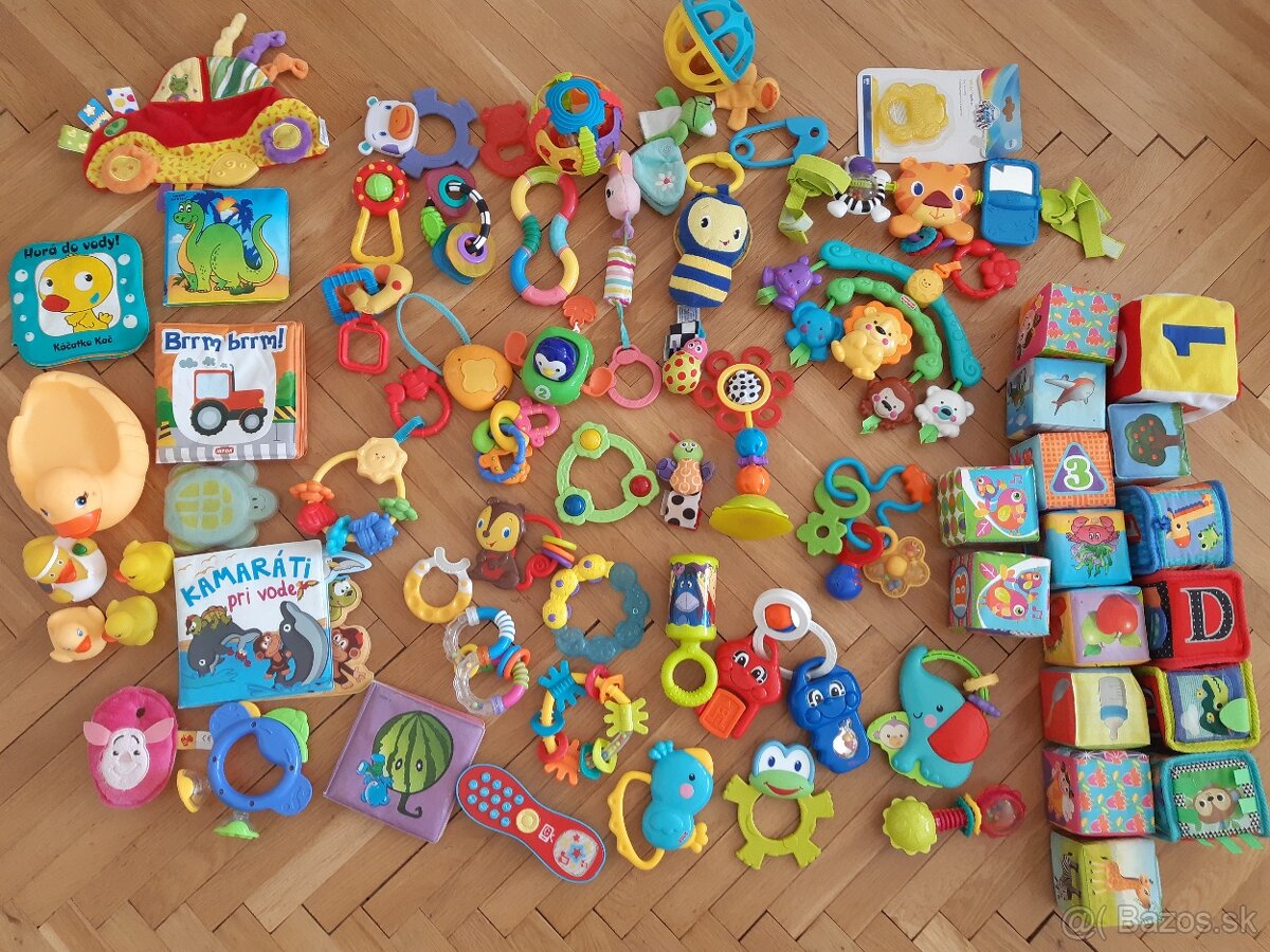 ,Postielka, vanicka, kresielko, hracky - 13