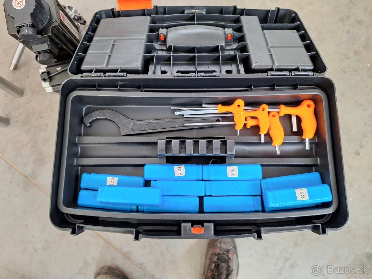 mobilna vyvrtavačka dier - 13