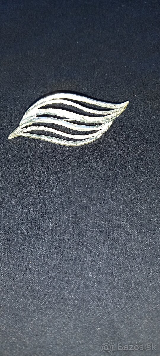 Strieborné brošne,prívesky,spony na kravatu - 13