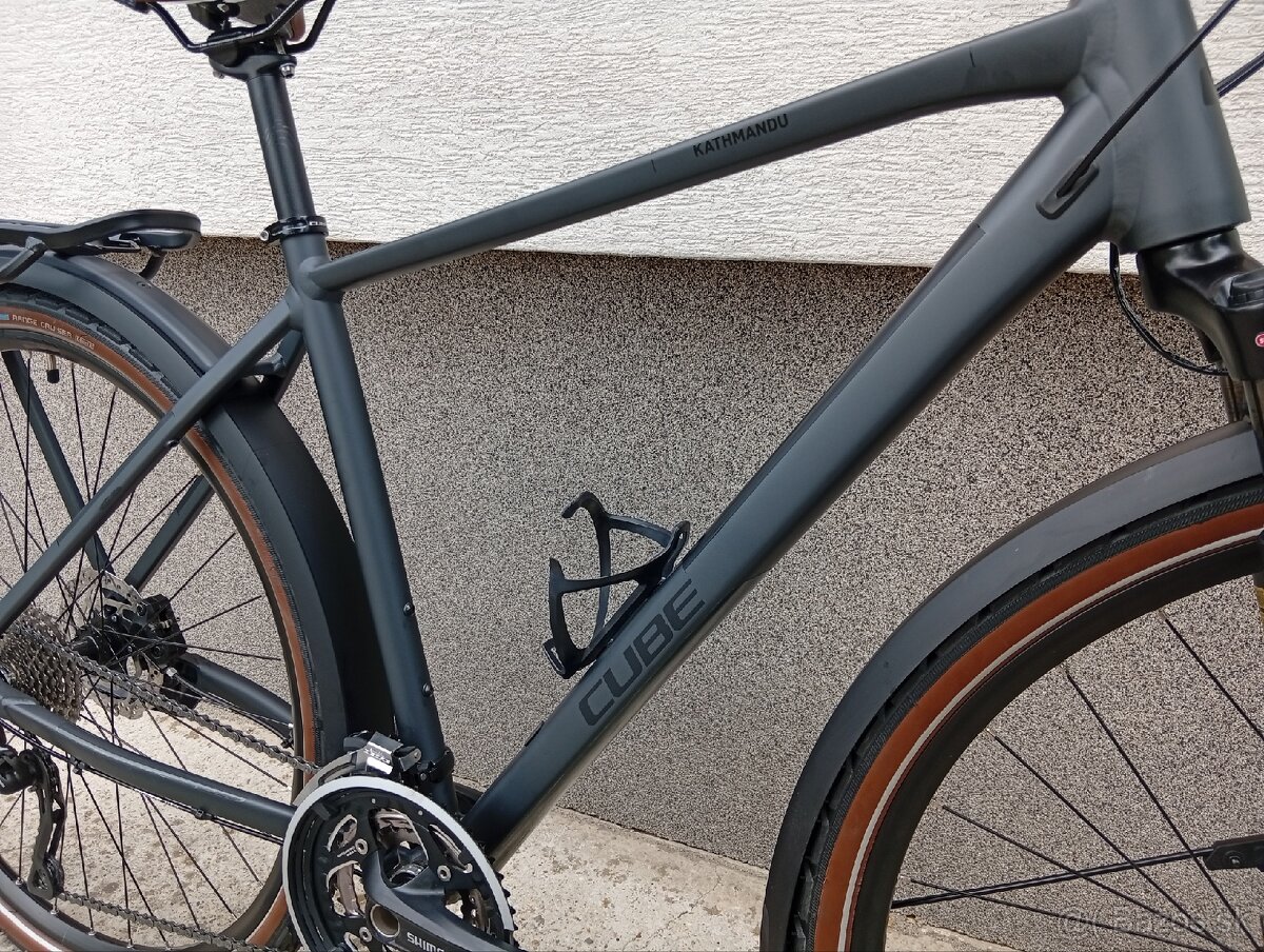Ponúkam na predaj trekingový bicykel CUBE Kathmandu Pro 28" - 13