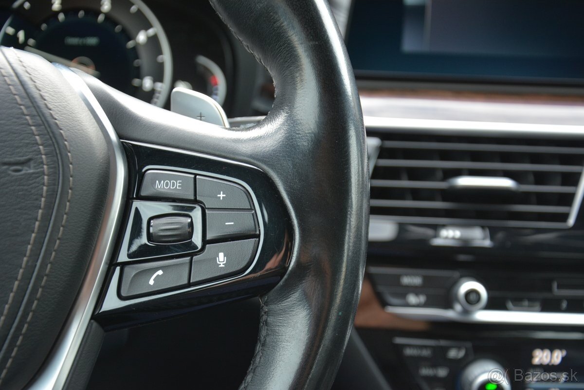 BMW rad 5 Touring 2019 3.00 D 540x drive - 13