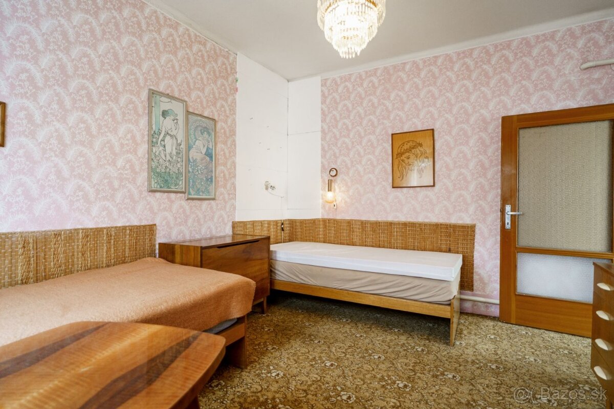 EXKLUZÍVNE na predaj rodinný dom v obci Kovarce, okres TO - 13