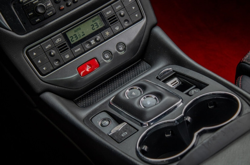 Maserati GranTurismo S 4.7 V8 - 13