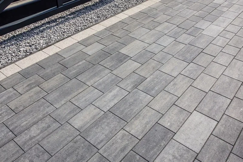 Pokládka zamkovej dlažby,výstavba plotov a ine práce - 13