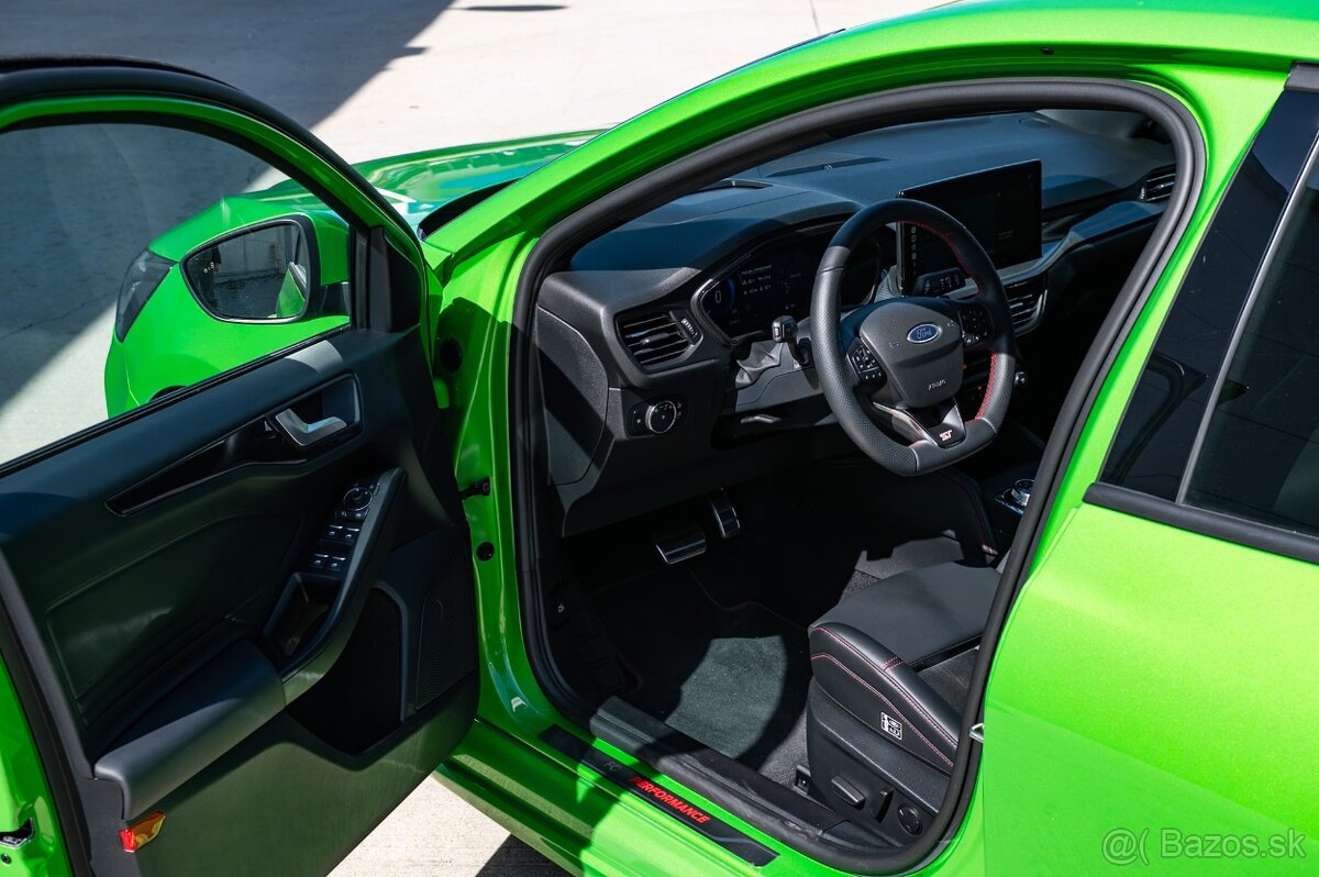 2024 Ford Focus 2.3 EcoBoost ST A/T v záruke do 6/2029 - 13