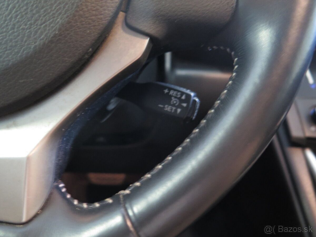 Lexus IS 300h klima, kamera, DPH, - 13