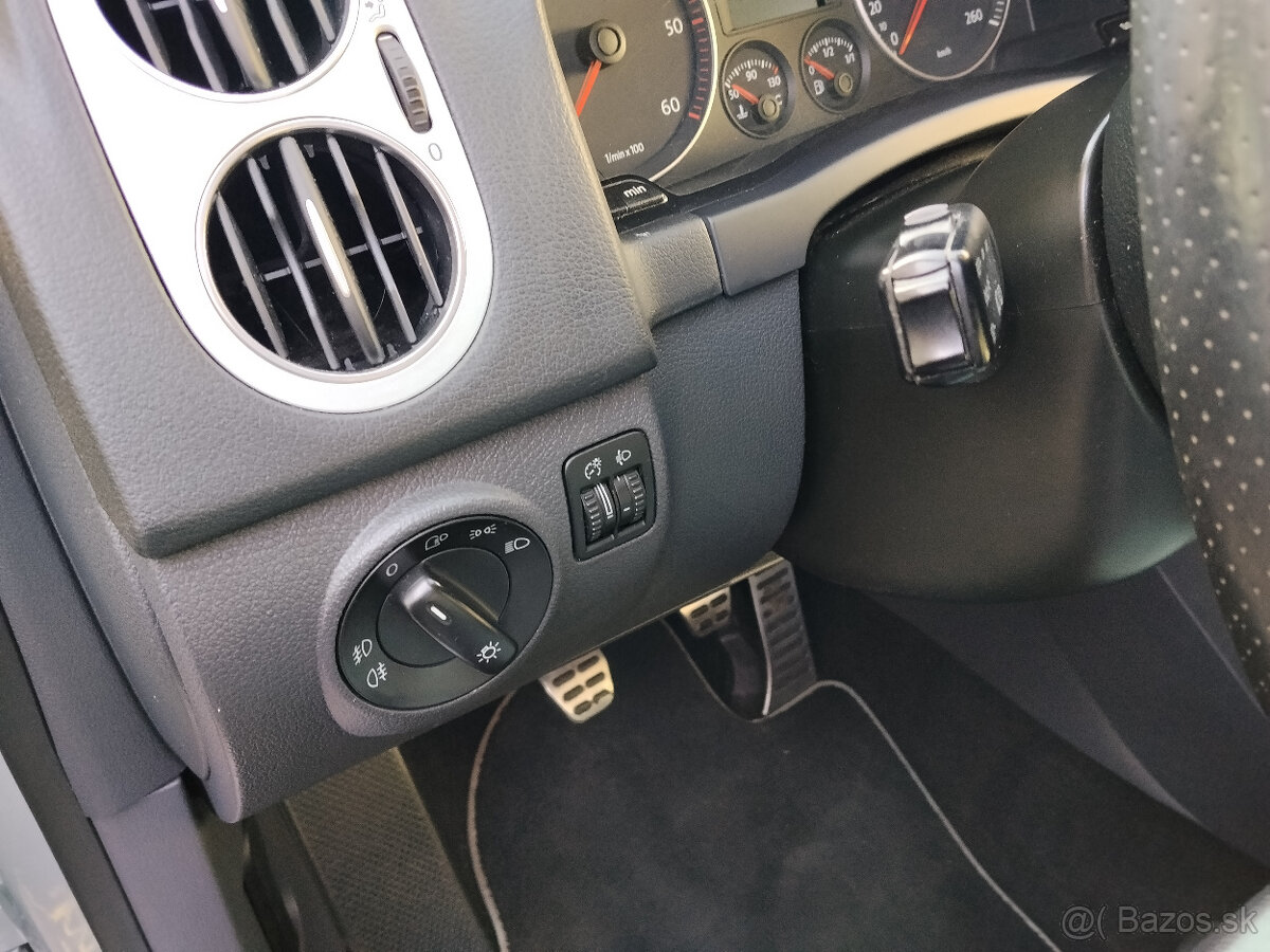 Volkswagen Golf V plus Cross 1.9 tdi 77kw - 13