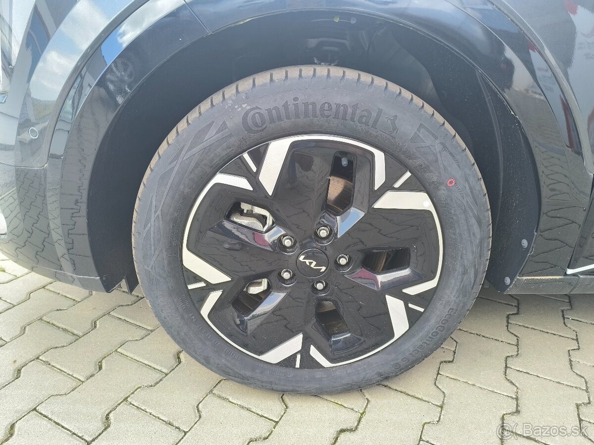 ZNÍŽENÁ CENA Kia Niro EV 150kw/204 PS Platinum MY24 - 13