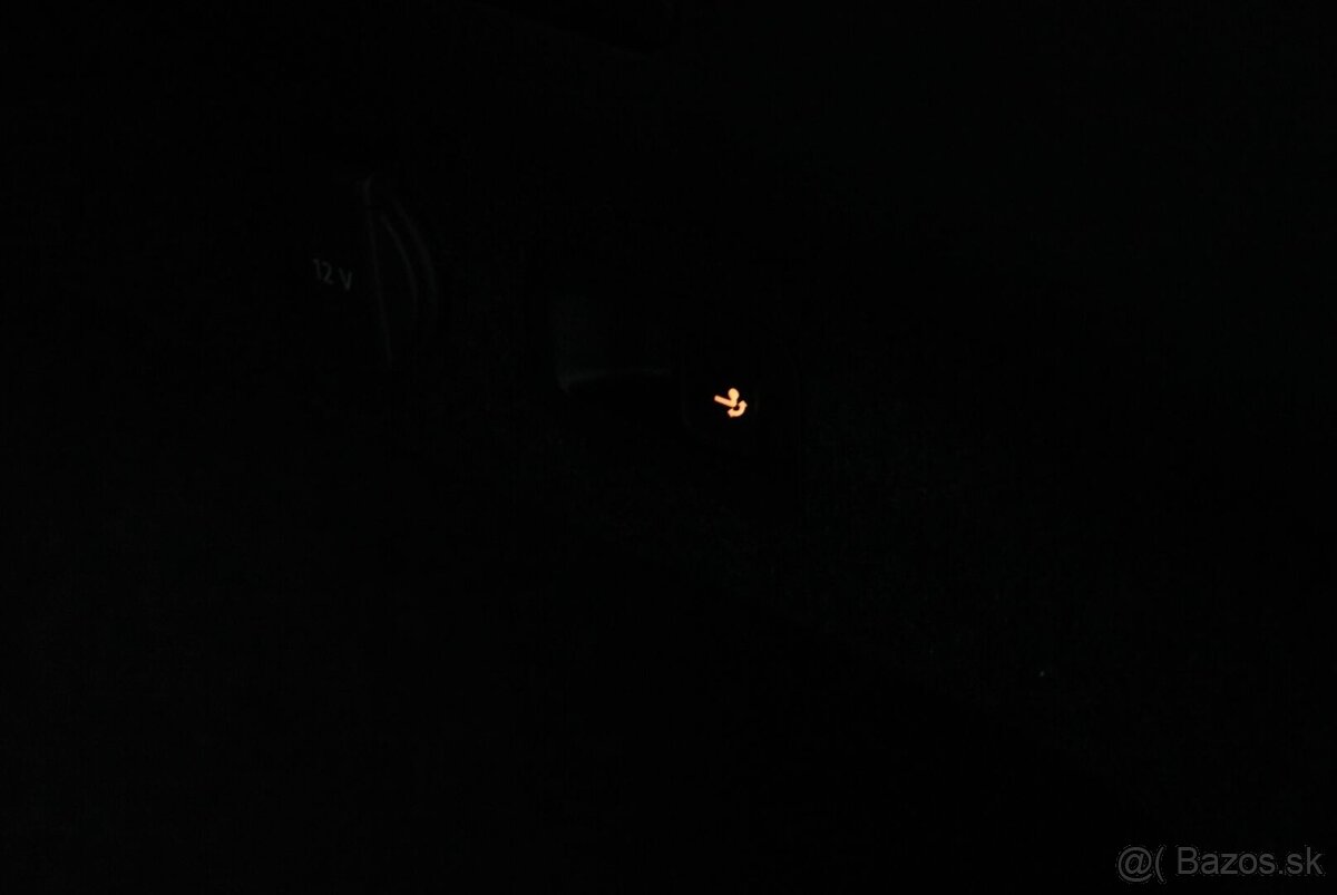 Volkswagen Passat Variant 2.0 TDI EVO Elegance DSG - 13