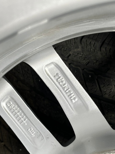 225/50 R17 225/50r17 audi a4 b9 - 13