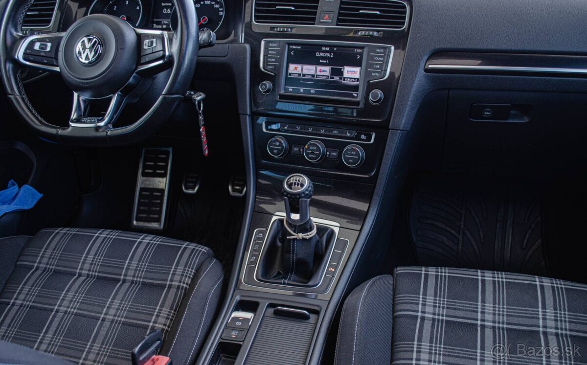 Volkswagen Golf GTD Combi - 13