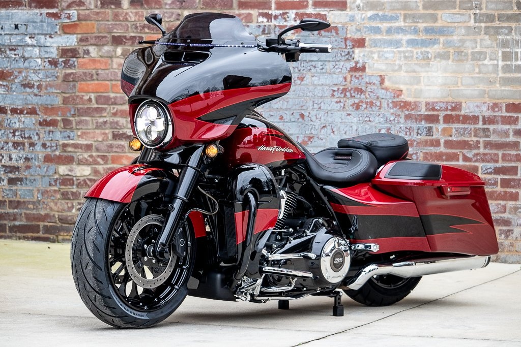 HARLEY DAVIDSON FLHXS STREET GLIDE CUSTOM SPECIAL - 13