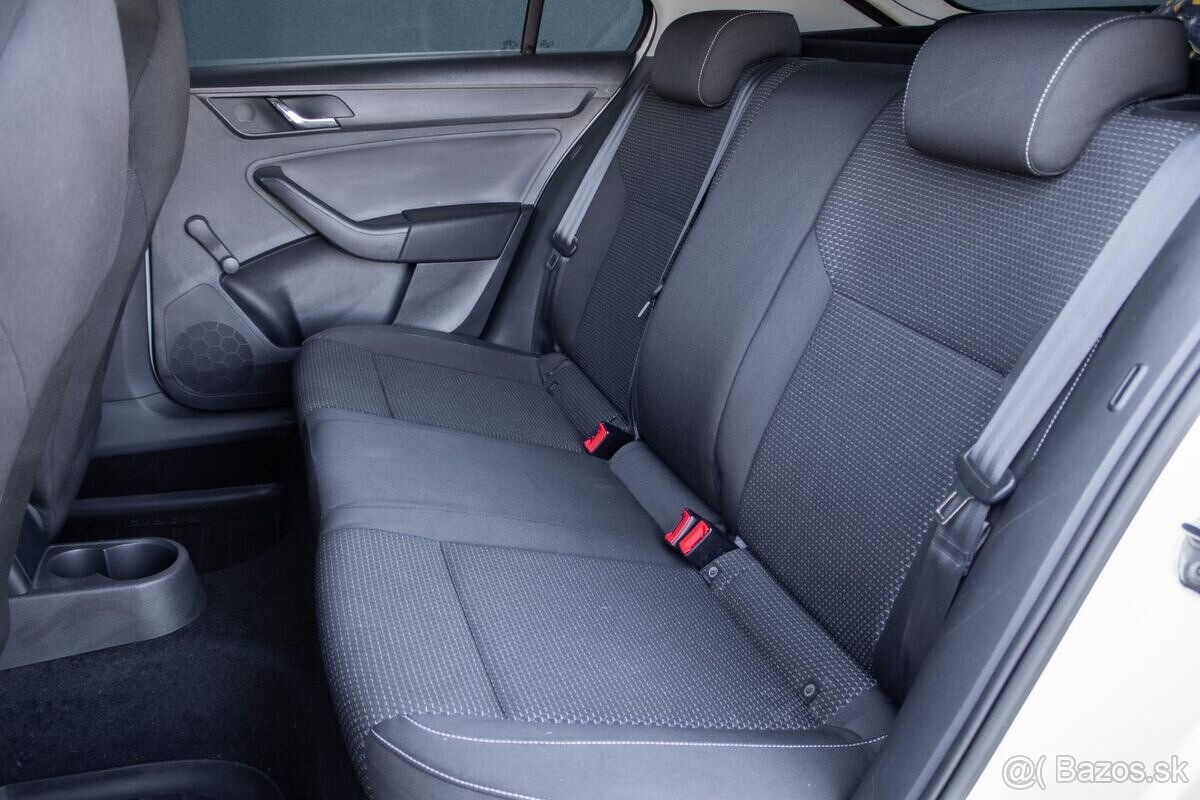 Škoda Rapid 1.6 TDI 77kW MT5 - 13