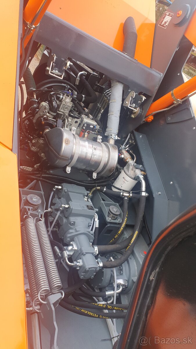 SERVIS Locust - 13