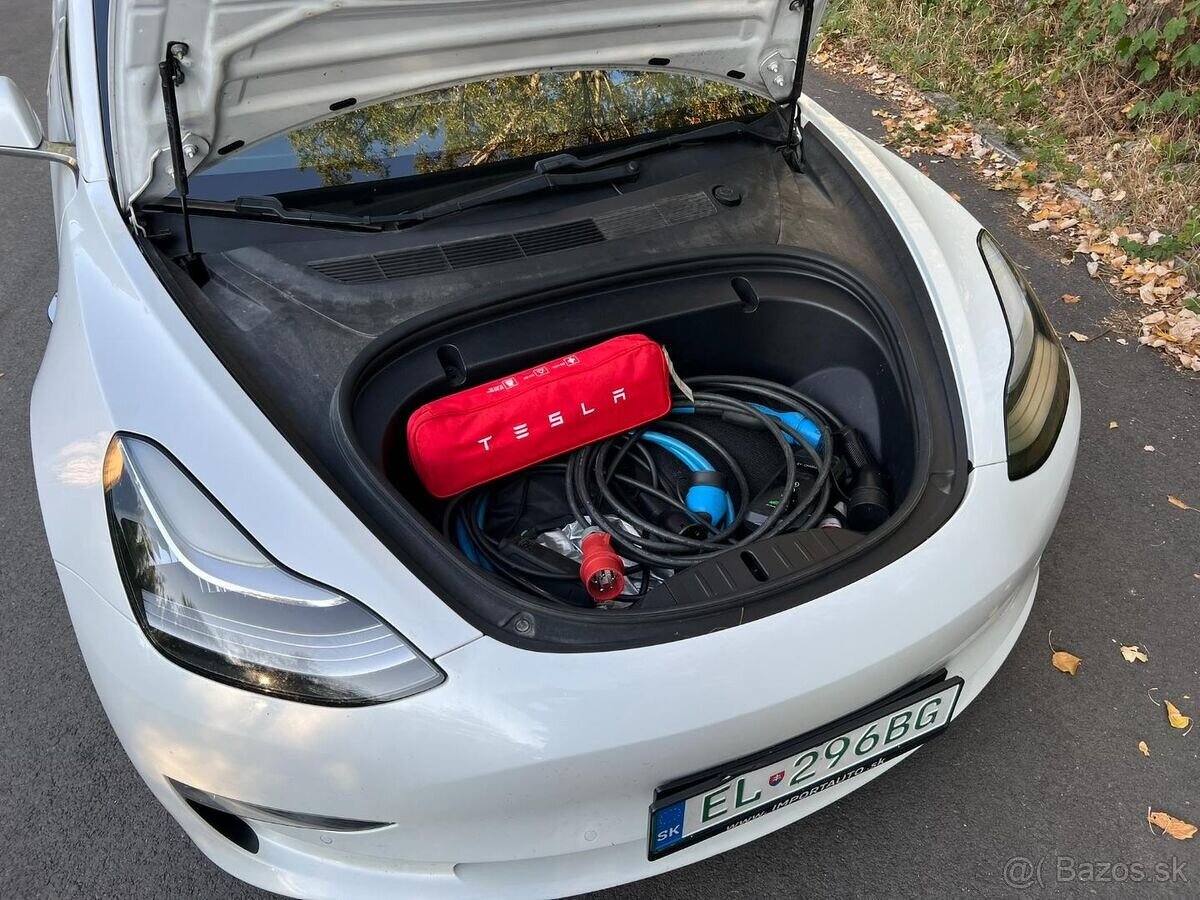 Tesla Model 3 Performance - 13