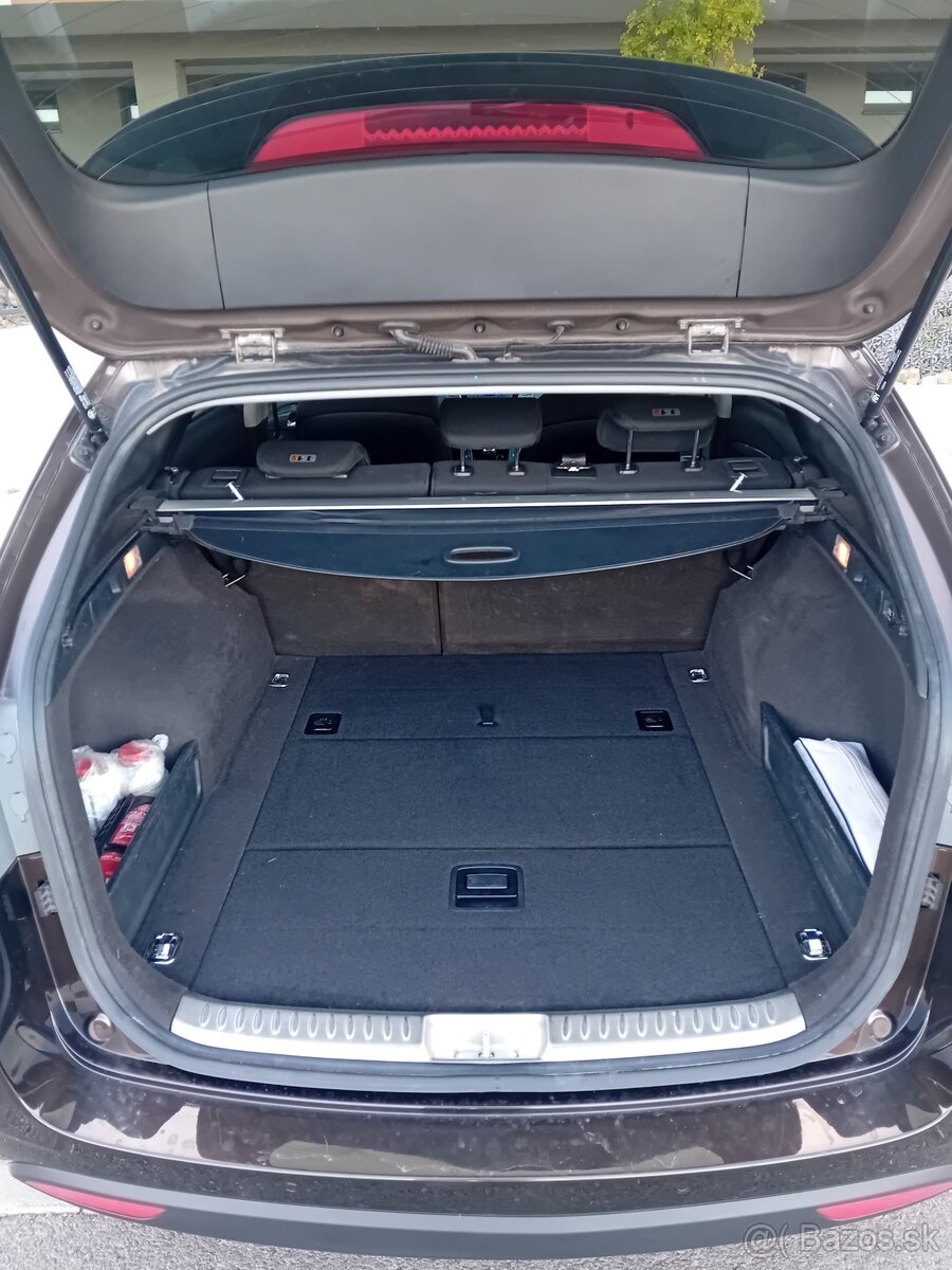 predaj auta Hyundai i40 CRDi - 13