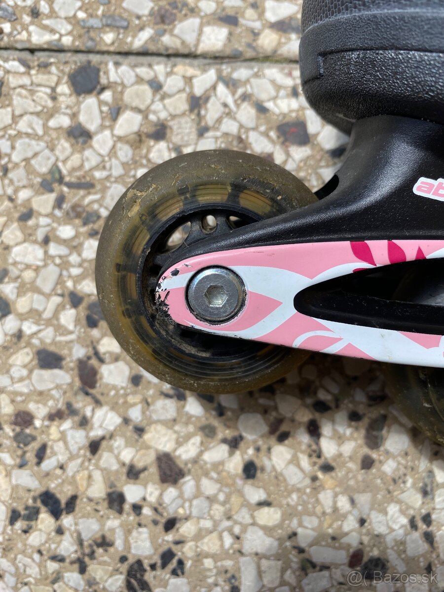 KOLIESKOVÉ KORČULE - 13