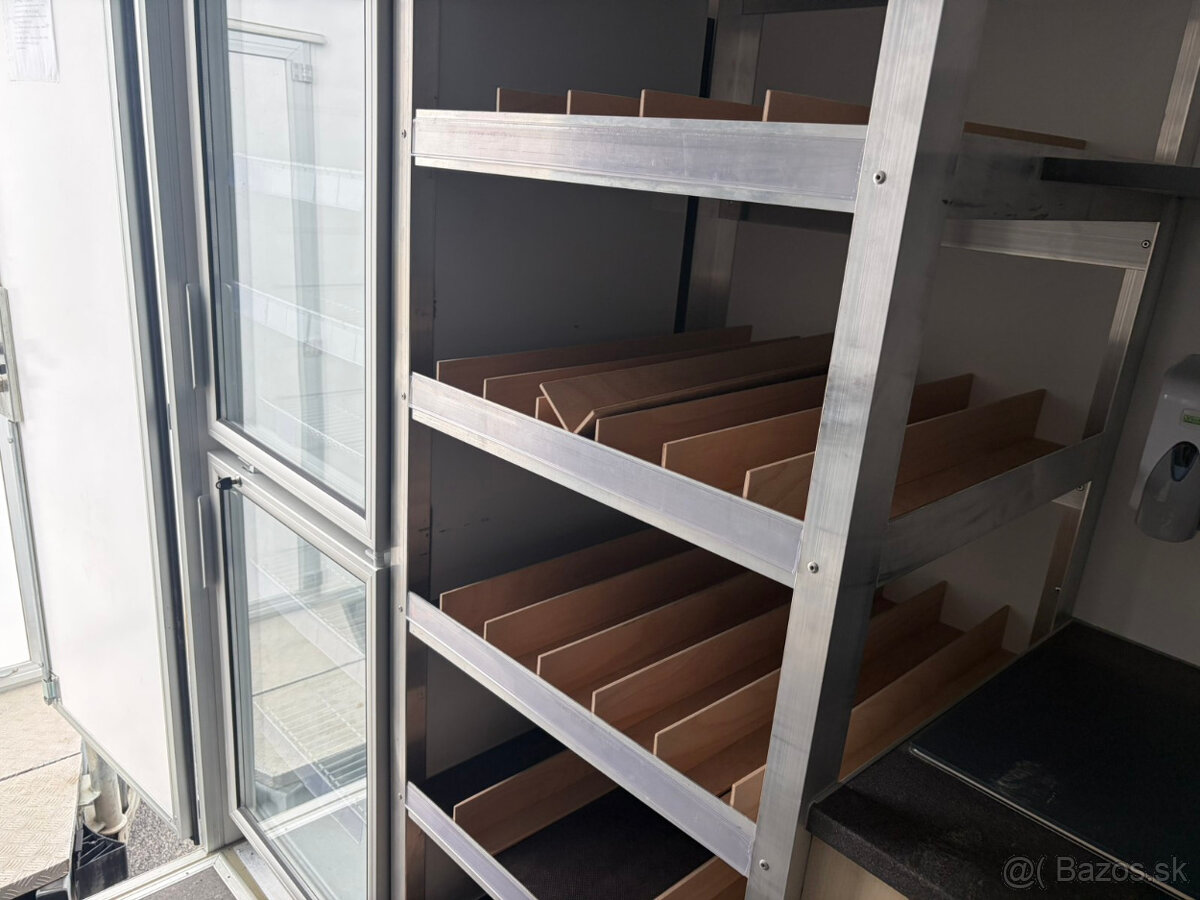 Iveco Daily 35S18 PREDAJŇA - 13