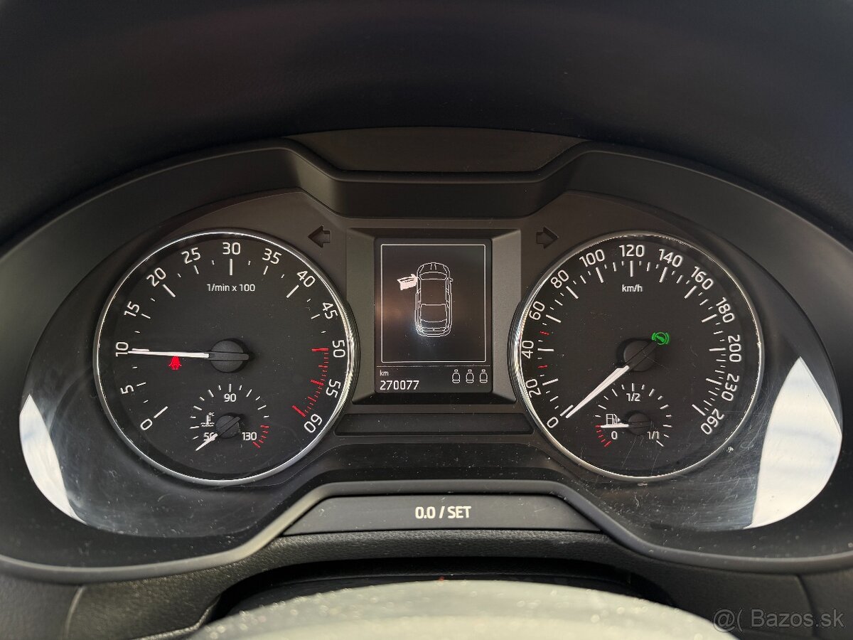 Škoda Octavia 1.6 TDI Ambition DSG - 13