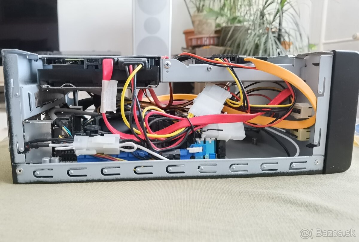Predám PC Intel Core i3-2120T 2,6GHz 8GB,SSD 120GB,SATA 2TB - 13