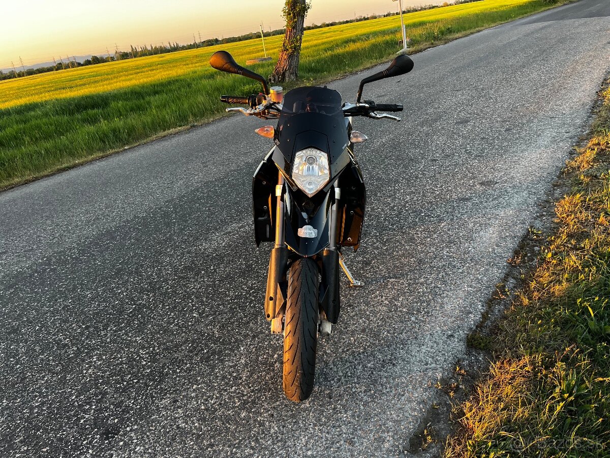 KTM 950 SM - 13