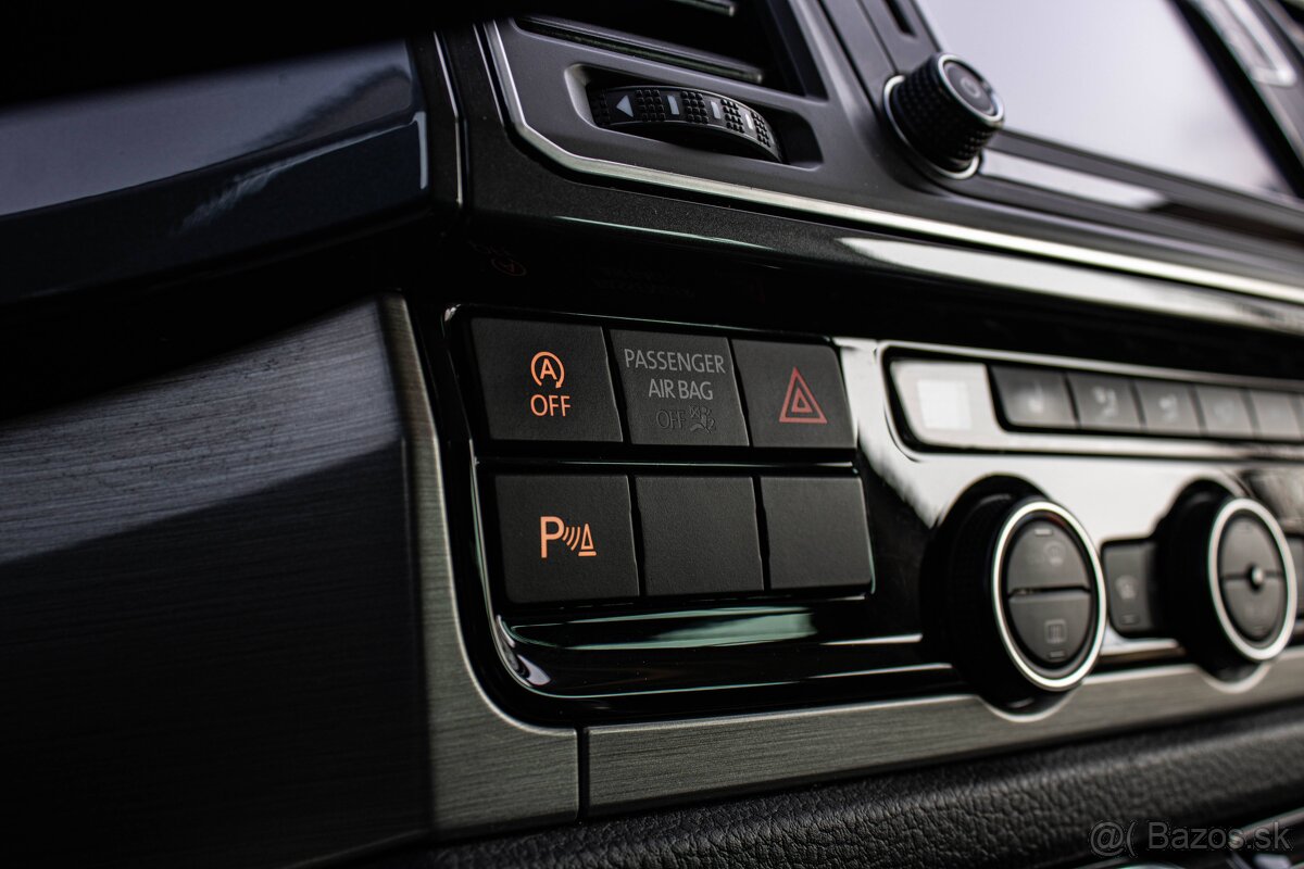 Multivan 2.0 BITDI 146kW 4x4 DSG, ACC, Kamera, Ťažné, Servis - 13