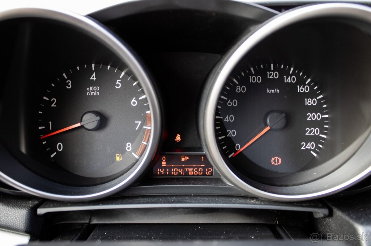 Mazda 3 1.6, 77kW (2010) - 13