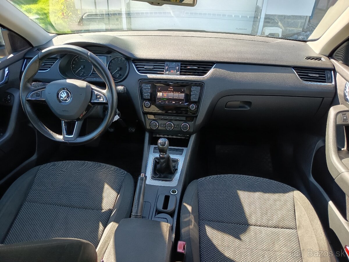 Škoda Octavia 1.6 TDI COMBI - 13