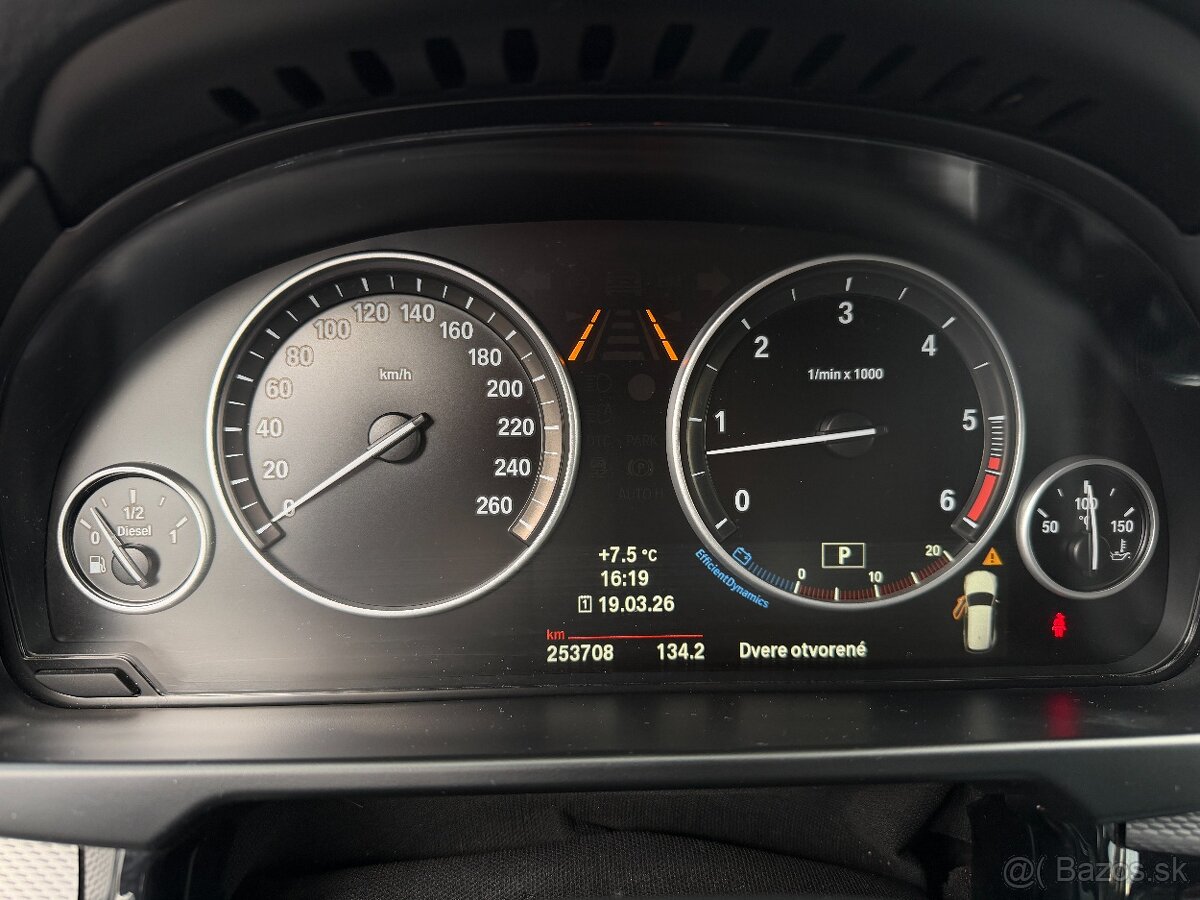 BMW X5 xDrive30d A/T..nove rozvody - 13
