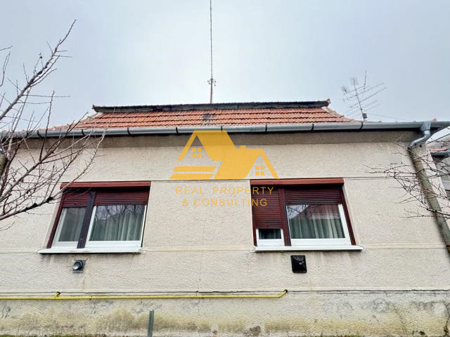 Znížená cena Rodinný dom v tichej uličke v Nesvadoch - 13