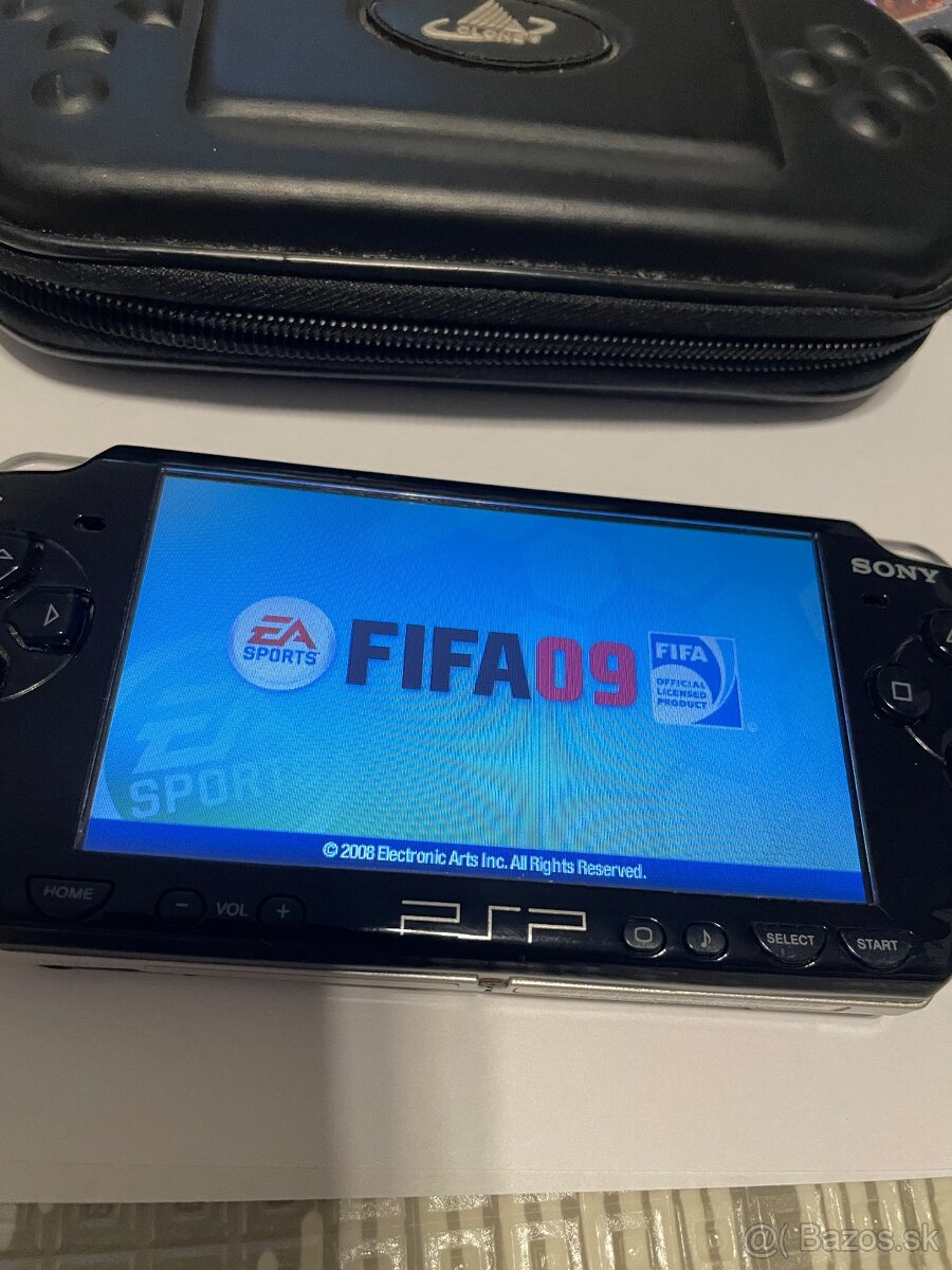 PSP 2004 +2GB karta - 13